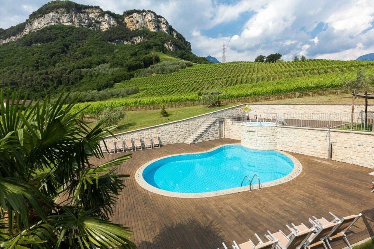 Residence La Vigna Арко Экстерьер фото